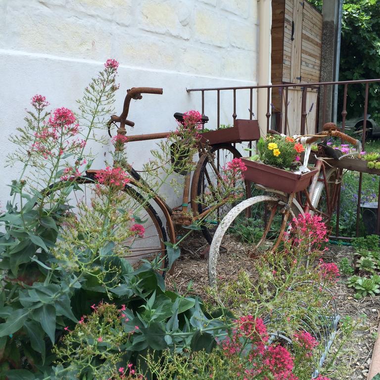 Bed and Breakfast Mas Moineau Mezoargues Екстер'єр фото